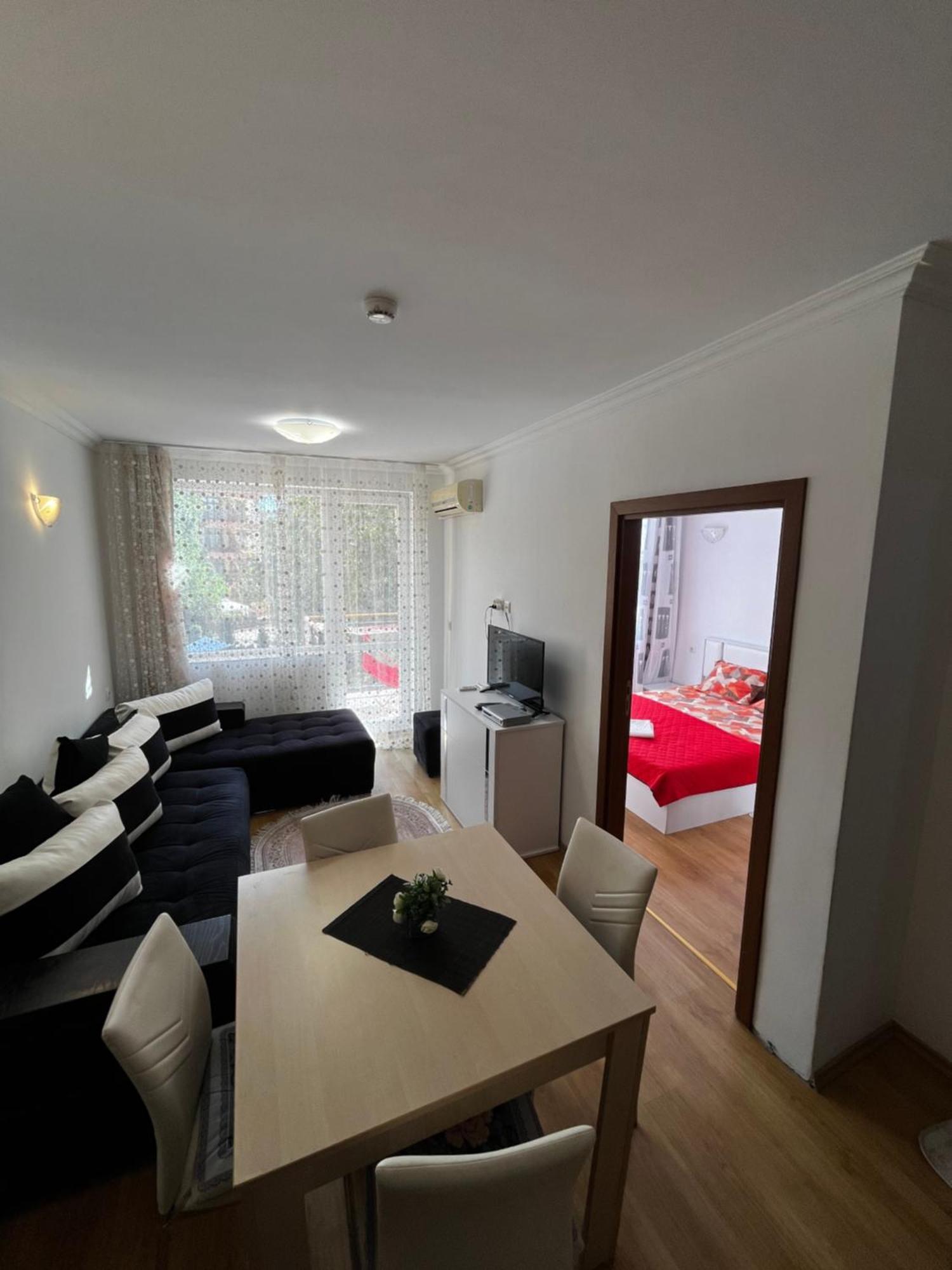 Apartments Sweet Home 4 Солнечный берег Экстерьер фото