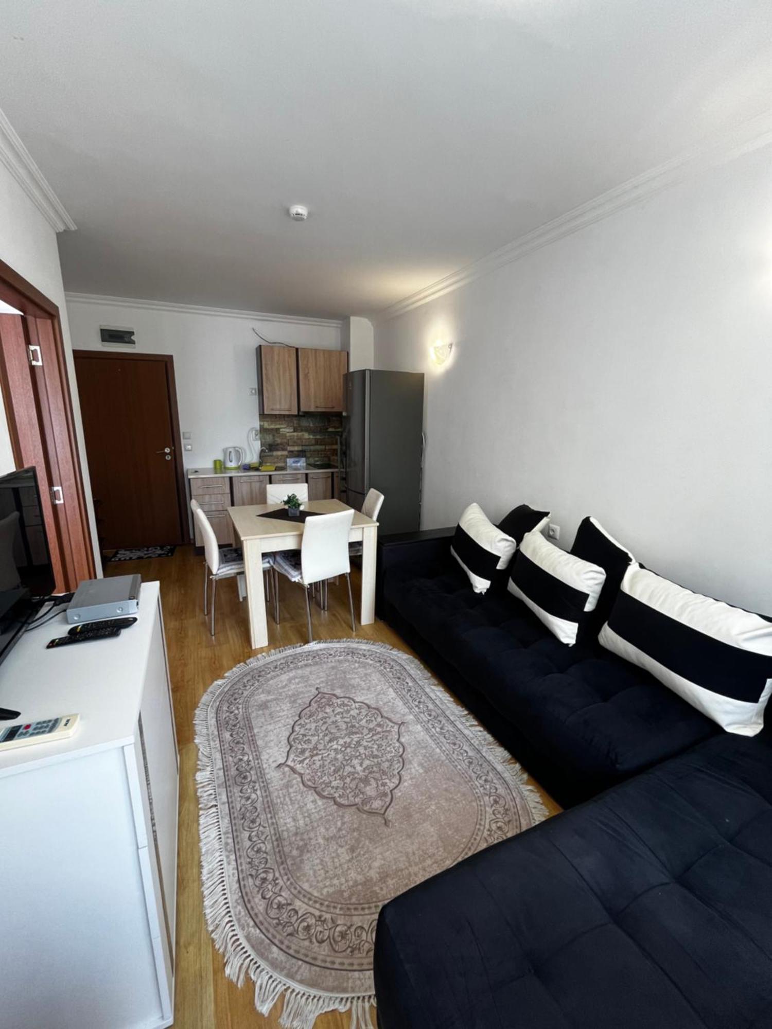 Apartments Sweet Home 4 Солнечный берег Экстерьер фото